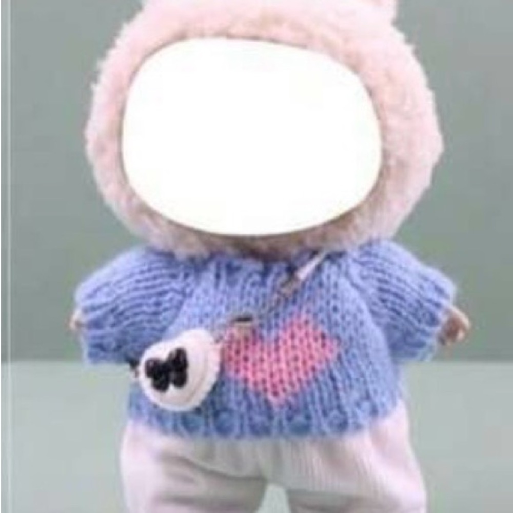 Blue and Pink Heart Knit Outfit for Labubu dolls - Picture 2 of 2